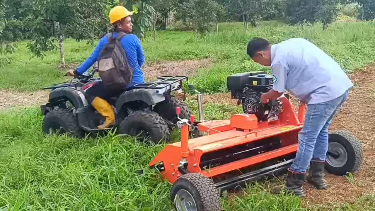 Video Flail Mower ATV120 di Lapangan