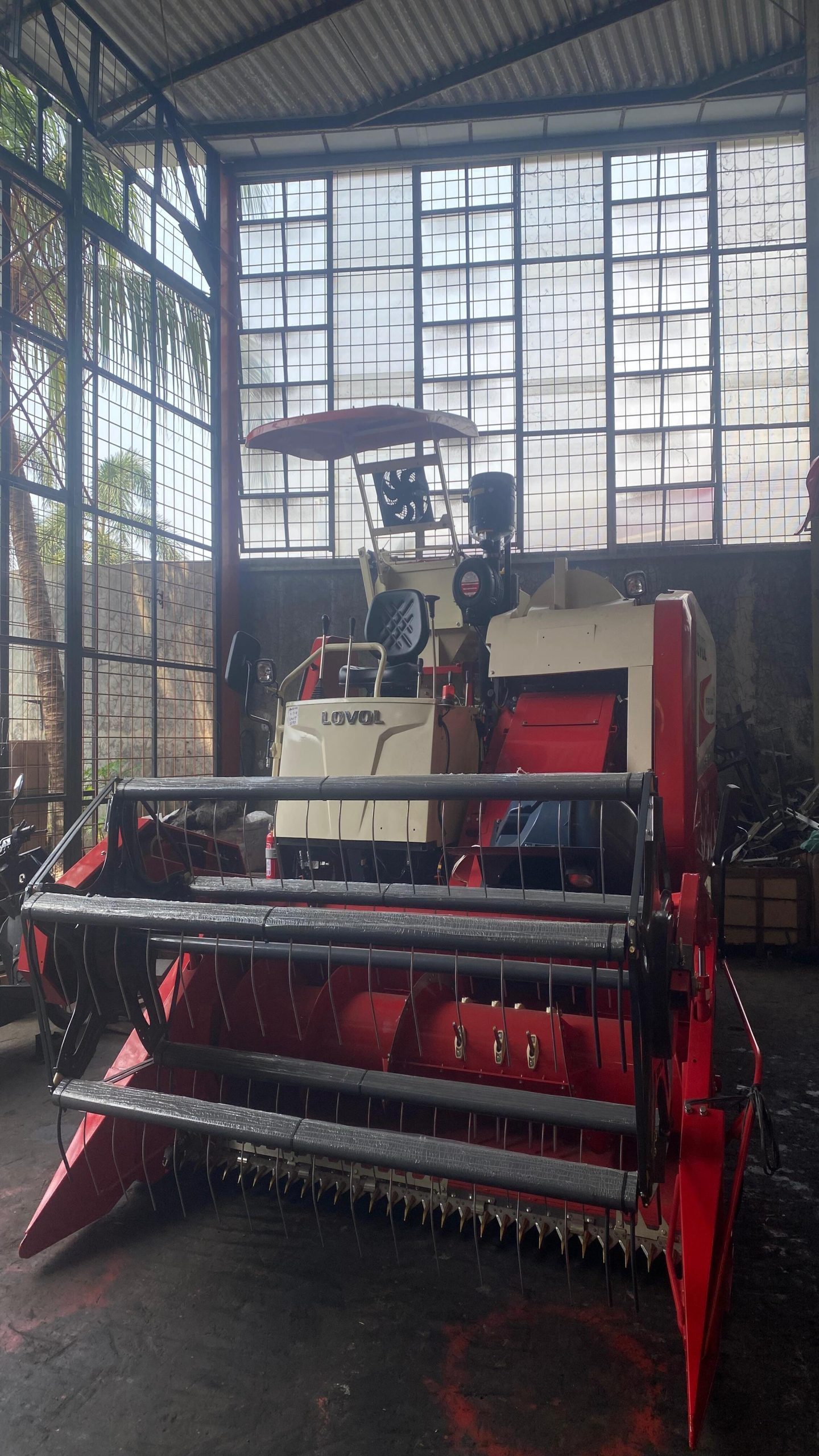 Combine Harvester Lovol